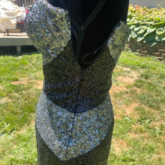 La Femme formal gown - Picture 3 of 6